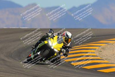 media/Oct-09-2022-SoCal Trackdays (Sun) [[95640aeeb6]]/Turn 12 (140pm)/